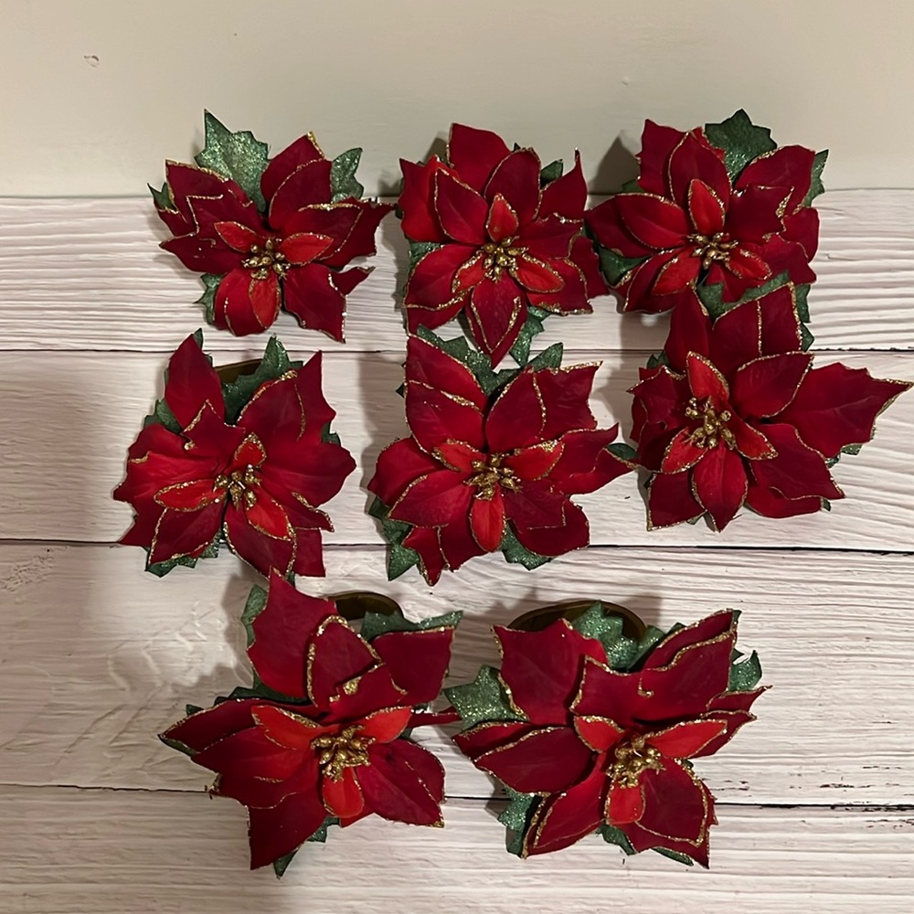 CHRISTMAS POINSETTIA NAPKIN RINGS
